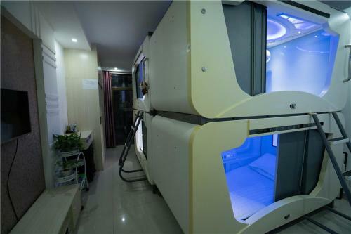 Nanchang Xinchao Capsule Hotel
