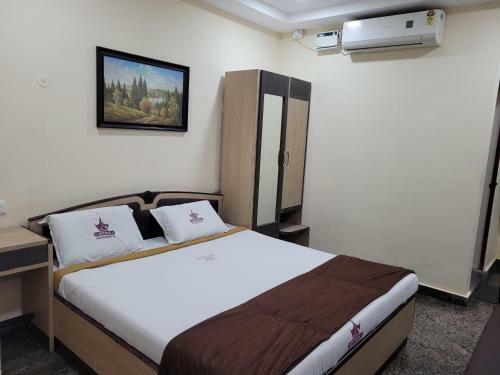 Hotel Jothi's Residency