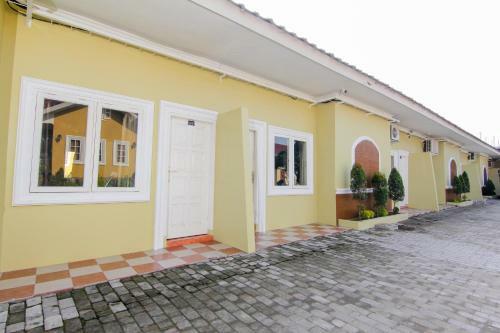 Hostal Trans Bandara Residence