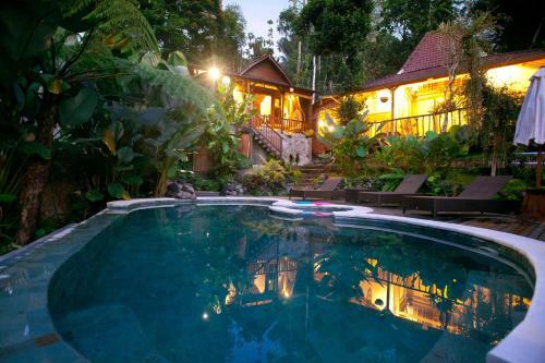 Lodge Umah Tis Sebatu