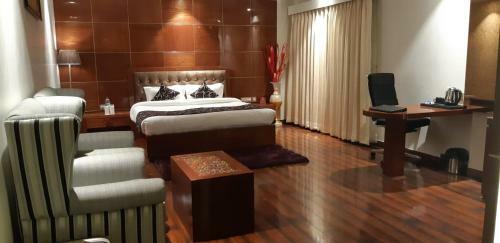 Grand Geet Hotels