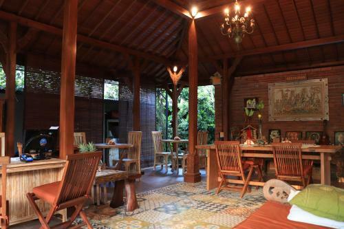 Hostal Mirah Guest House
