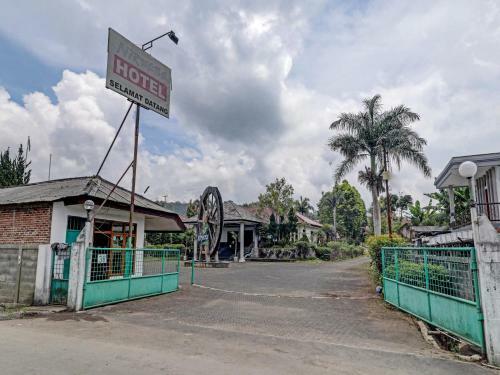 Capital O 90655 Hotel Nirwana Lembang