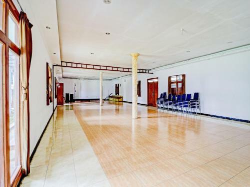 Capital O 90655 Hotel Nirwana Lembang