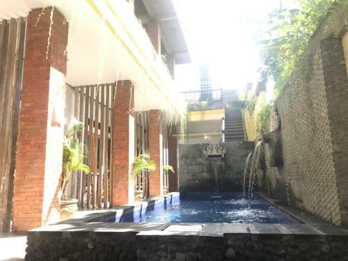 Hostal Luminous Guest House By Wizzela