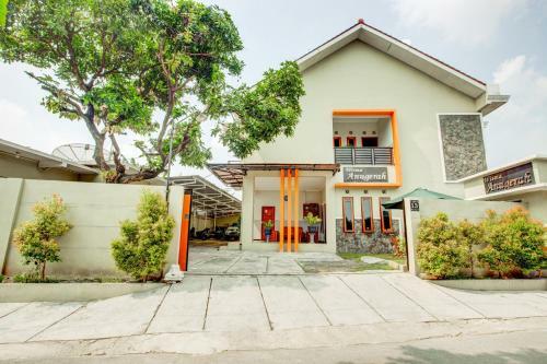 Hotel Oyo 3338 Wisma Anugerah