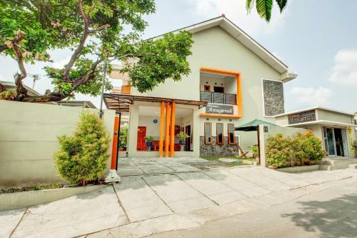 Hotel Oyo 3338 Wisma Anugerah