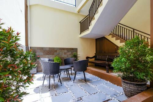 Hotel Oyo 1506 Shabrina 2 Syariah