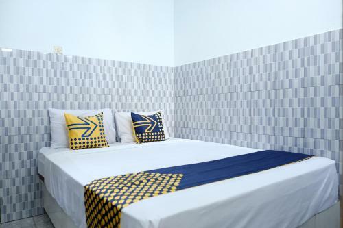 Hotel Spot On 2766 Kezia Kost