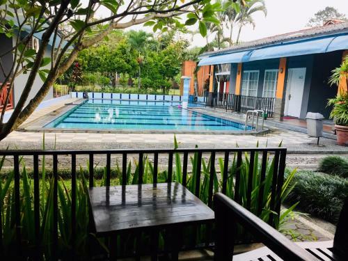 Mandalawangi Hotel