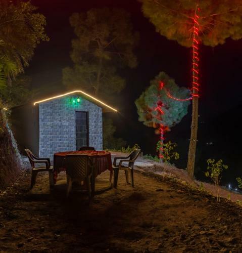 Hotel Bamboo Pine Resort, Kasauli
