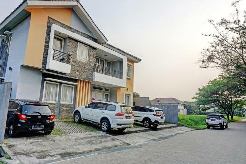Hotel Oyo 90494 Stariez Residence Karawaci