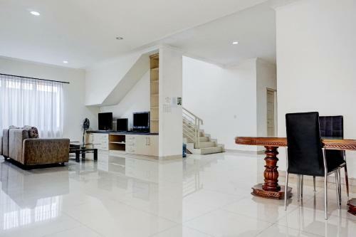 Hotel Oyo 90494 Stariez Residence Karawaci