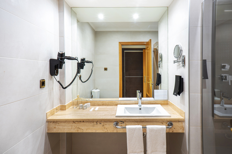 Hotel Mainake