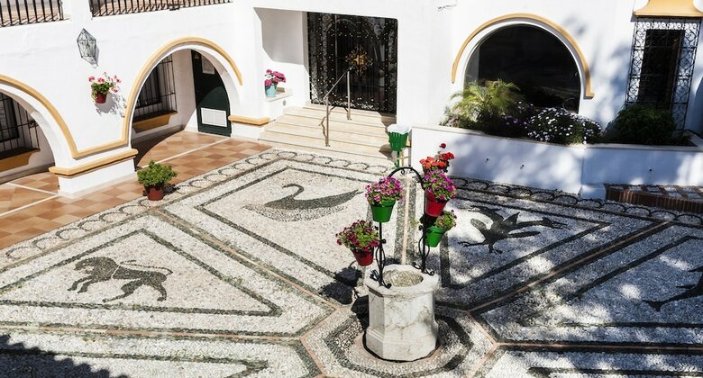Hotel Globales Cortijo Blanco