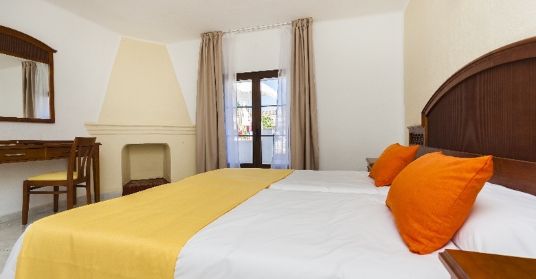 Hotel Globales Cortijo Blanco