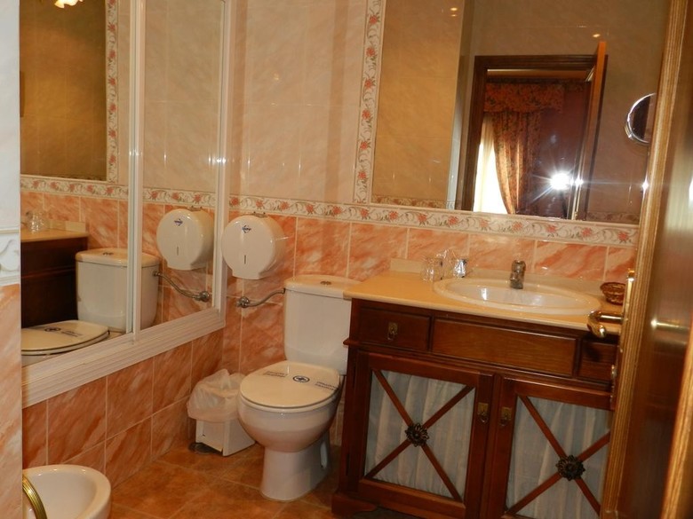 Hotel Don Javier (.)