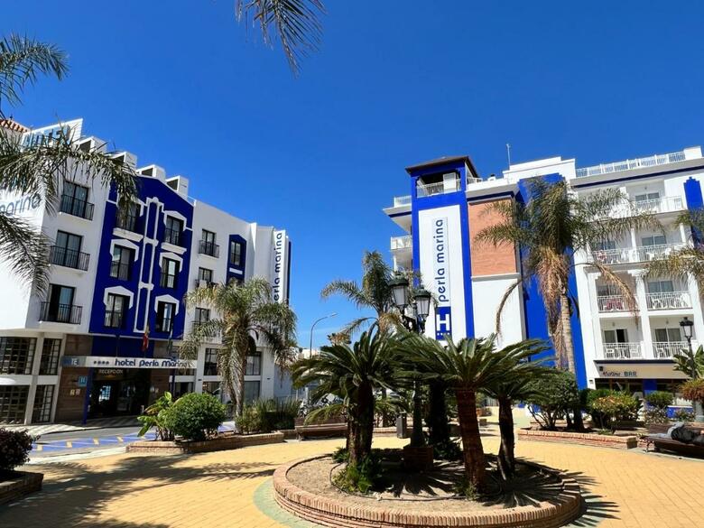 Hotel Perla Marina