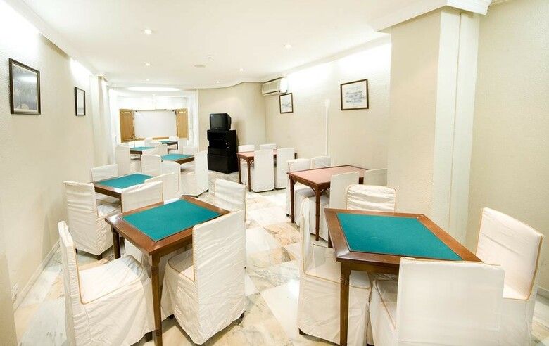 Hotel Monarque Rodeo