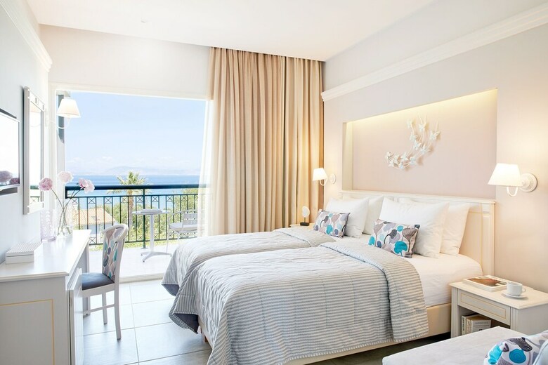 Hotel Delfinia