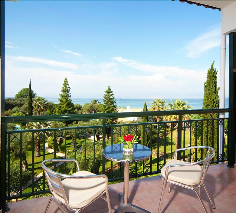 Hotel Delfinia