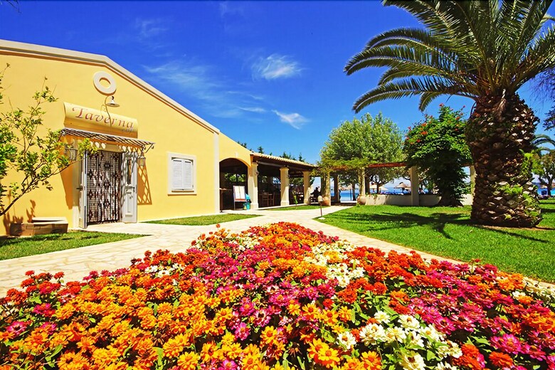 Hotel Delfinia