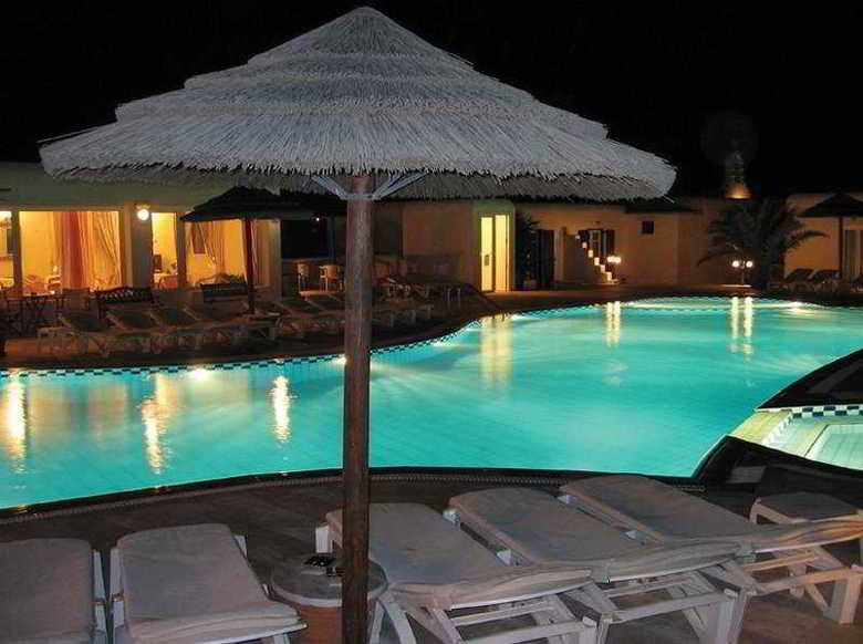Hotel Giannoulaki Village