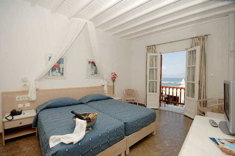 Hotel Petasos Town