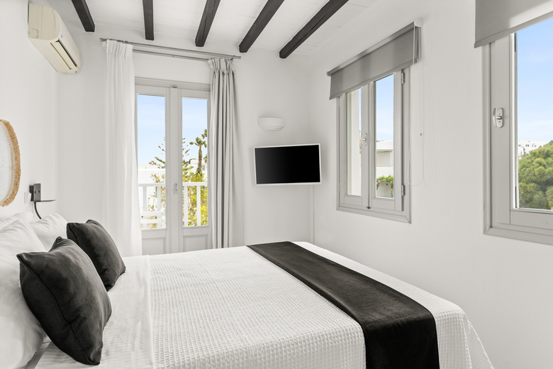 Hotel Chroma
