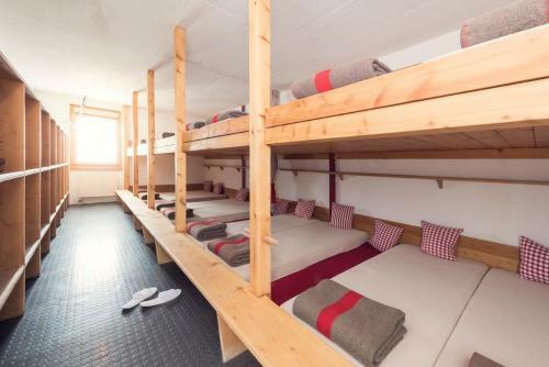 Albergue Berghaus Diavolezza