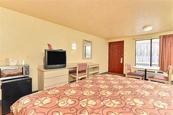 Motel Americas Best Value Inn Mentor