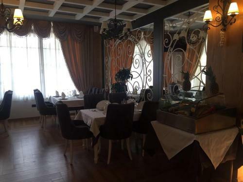 Mustang Hotel