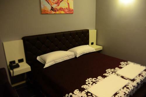 Mustang Hotel