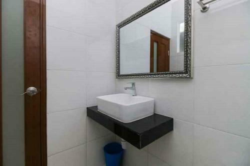 Hotel Arotel Bsd Serpong