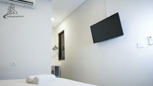 Hostal Regentown Near Ice Bsd
