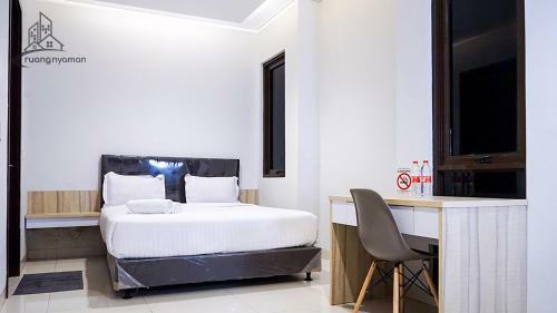 Hostal Regentown Near Ice Bsd