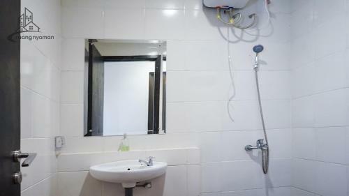 Hostal Regentown Near Ice Bsd