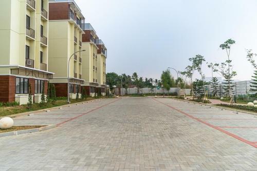 Hostal Reddoorz Plus @ Ecohome Citra Raya Tangerang
