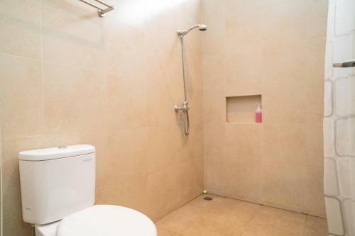 Hostal Three J Residence 2