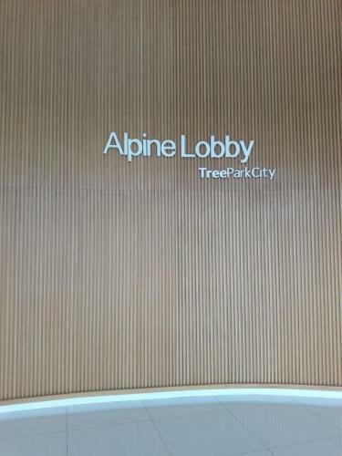 Smart Room At Tree Park City Apartmen