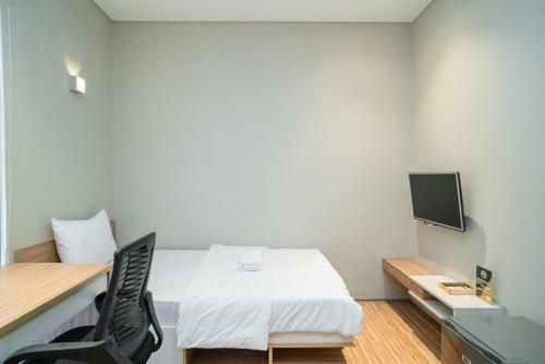 Hostal Three J Residence