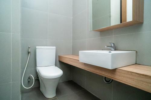Hostal Three J Residence