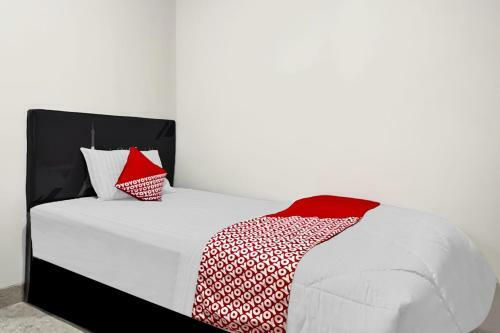 Hotel Oyo 90708 Kbr Home