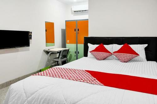 Hotel Oyo 90708 Kbr Home