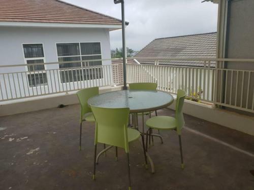 Villa Batu Pandermanhill 4br+karoke