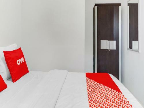 Hotel Oyo 90730 Padekosan
