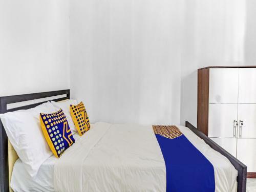 Hotel Spot On 90742 Kinanthy Homestay Syariah