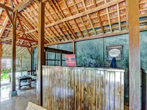 Hotel Spot On 90742 Kinanthy Homestay Syariah