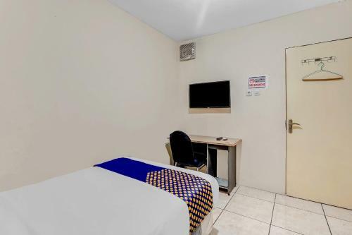 Hotel Spot On 90148 Gosepa Mayjend Sungkono