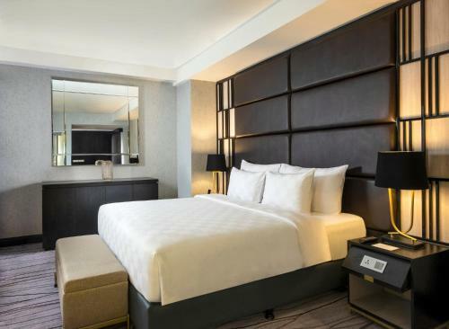 Hotel Royal Tulip Darmo Surabaya